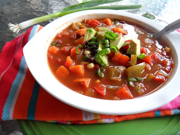 Southwestern Vegetarian Chili - The Roasted Root