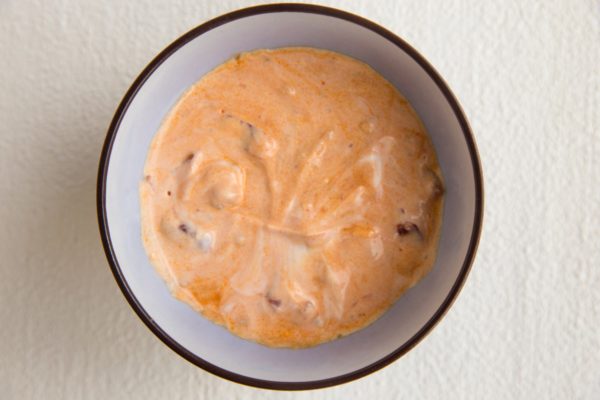 photo of finished chipotle lime crema in a bowl