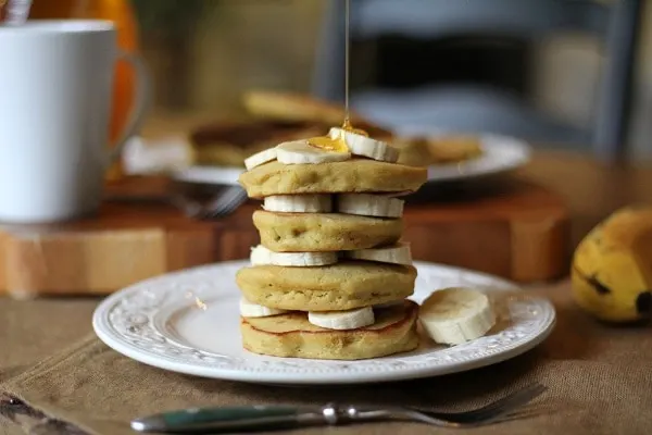 Gluten Free Brown Rice Flour Banana Pancakes - http://www.roastedrootfood.com Gluten Free Brown Rice Flour Banana Pancakes