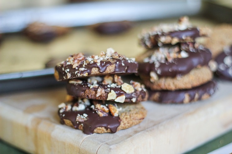 Roasted Walnut Chocolate Dipped Gluten-Free Shortbread Cookies | TheRoastedRoot.net #dessert #chocolate #healthy #glutenfree