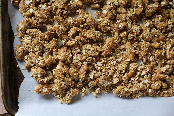 Walnut Granola clusters