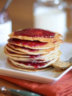 Peanut Butter and Jelly Pancakes - gluten-free pancakes made with brown rice flour #healthy #glutenfree #pbj #breakfast #recipe