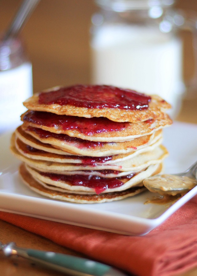 Peanut Butter and Jelly Pancakes - gluten-free pancakes made with brown rice flour #healthy #glutenfree #pbj #breakfast #recipe
