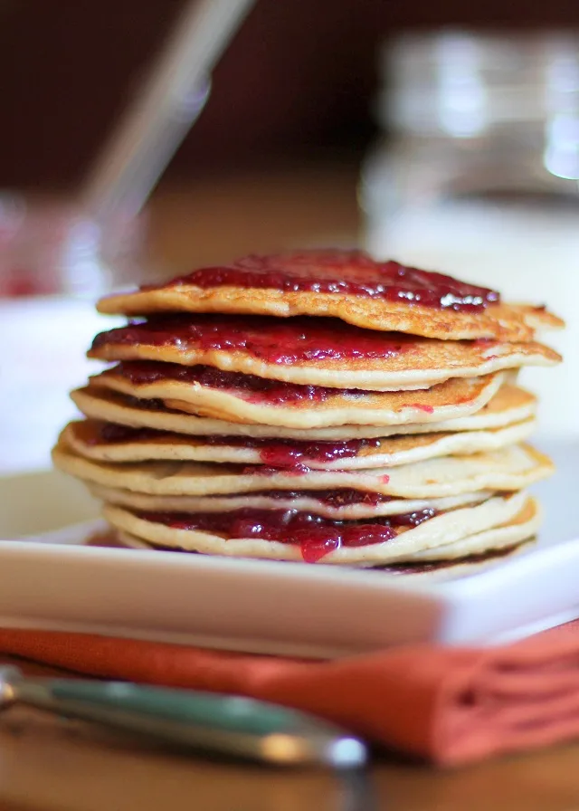 Peanut Butter and Jelly Pancakes - gluten-free pancakes made with brown rice flour and almond meal #healthy #glutenfree #pbj #breakfast #recipe