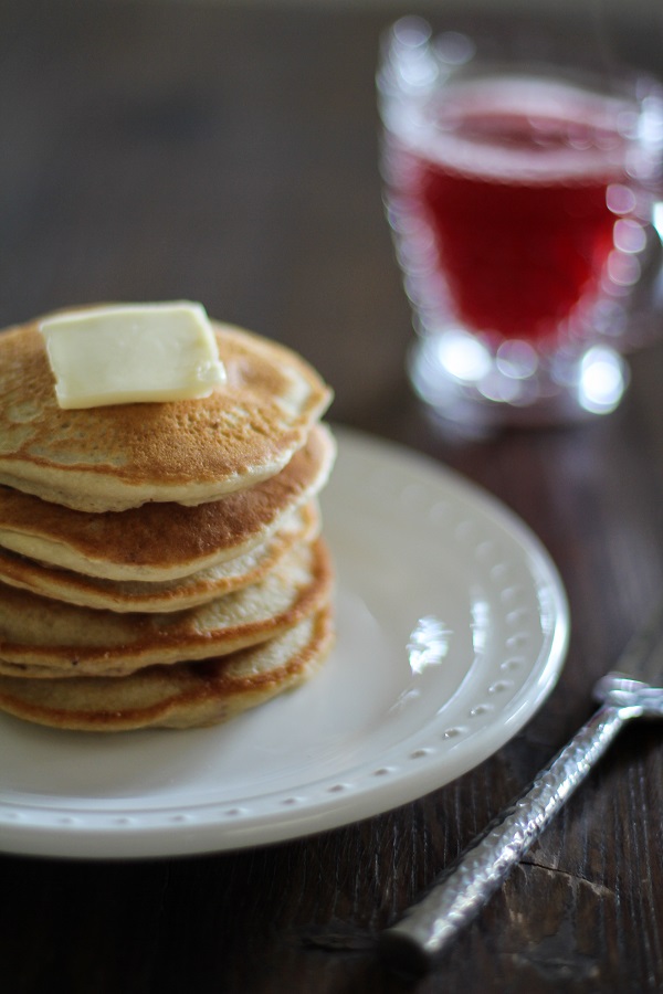 Gluten Free Strawberry Almond Flour Pancakes | https://www.theroastedroot.net