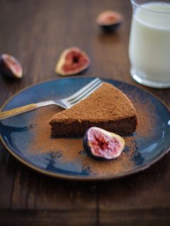 Gluten Free Chocolate Fig Cake | https://www.theroastedroot.net