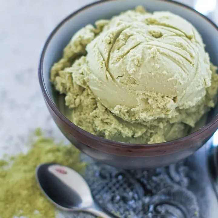Green Tea Coconut Milk Ice Cream made with only a few ingredients! Matcha, coconut milk, and pure maple syrup is all you need to make this healthy dessert!