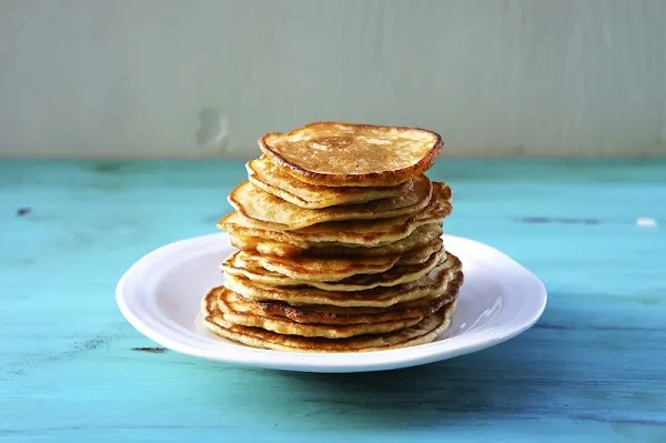 Gluten Free Banana Pancakes from Seasalt with Food