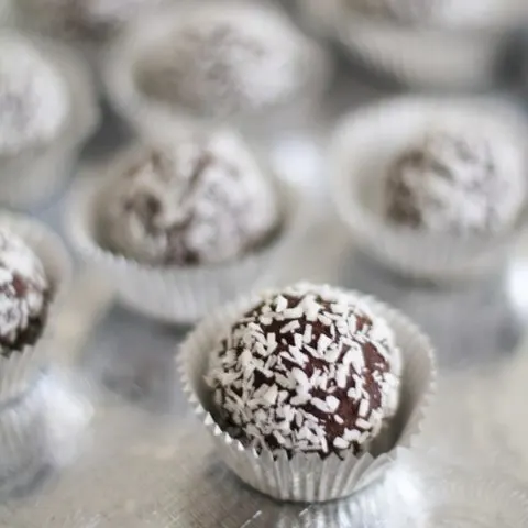 Almond Joy Chocolate Truffles | www.theroastedroot.net