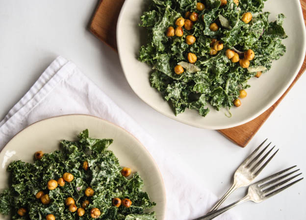 Kale Cesar Salad with Garlicy Chicpea Croutons (+ vegan cesar salad dressing!!)