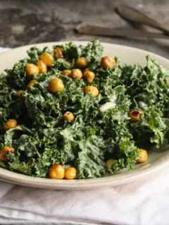 Kale Cesar Salad with Garlicy Chicpea Croutons (+ vegan cesar salad dressing!!)