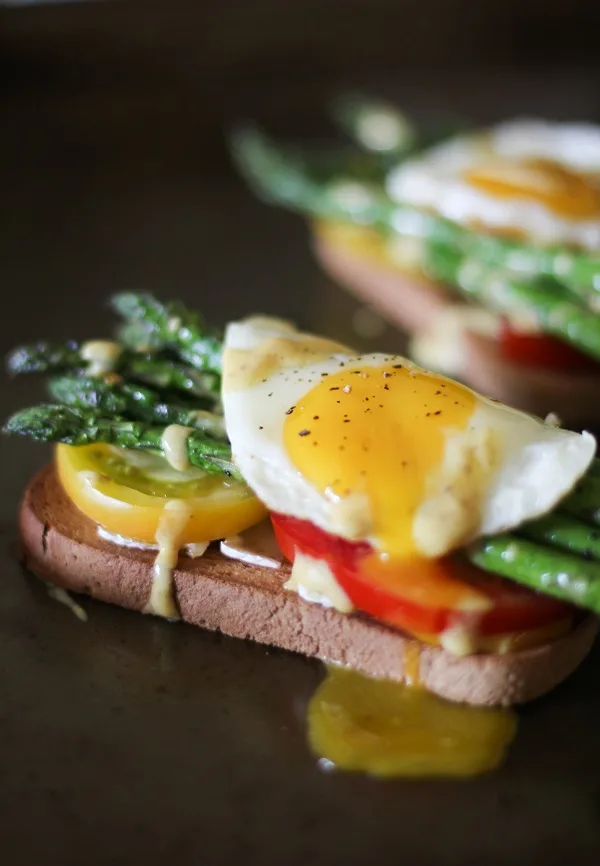 Roasted Asparagus and Tomato Toasts with brie cheese and mustard aioli