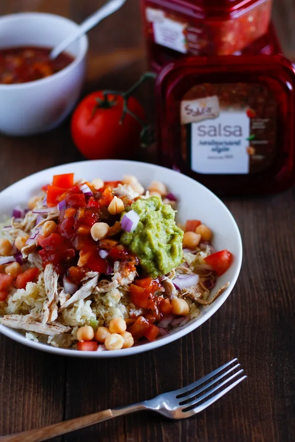 Shredded Chicken Burrito Bowls | Back to School with @sabradippingco