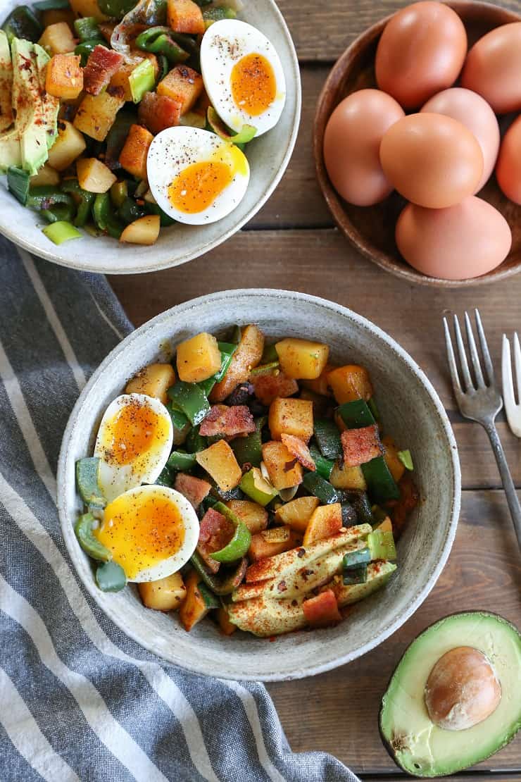 Rutabaga Hash with Chiles and Bacon - a nutritious breakfast perfect for starting the day off right! #paleo #healthy #breakfast