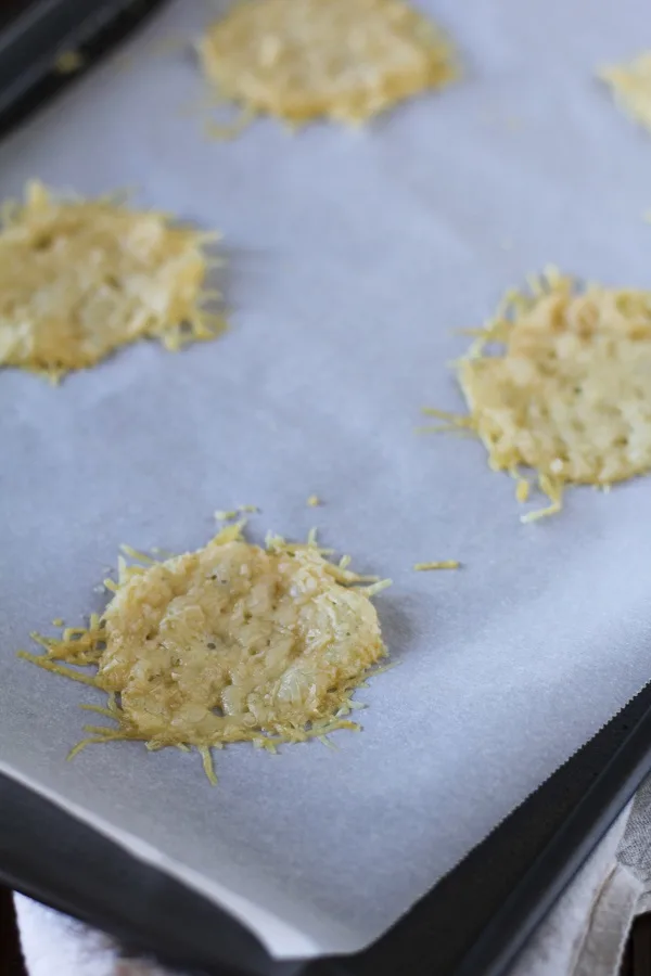 how to make parmesan crisps