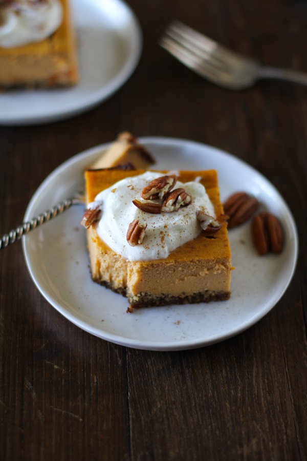 Maple Pumpkin Cheesecake Bars | gluten free and naturally sweetened