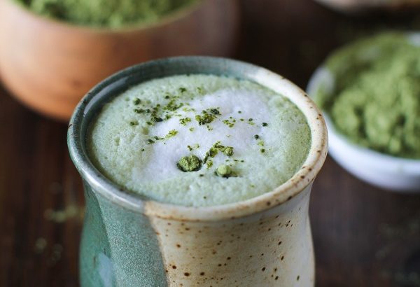 Matcha Green Tea Latte | dairy-free and naturally sweetened #vegan