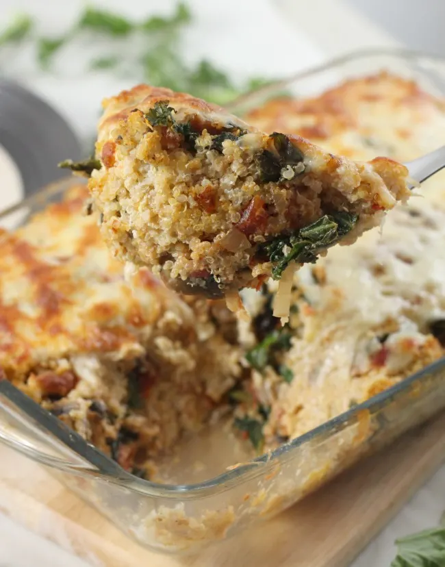 Creamy Portobello Kale and Quinoa Bake #glutenfree #Thanksgiving