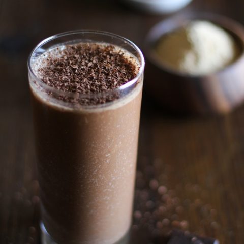 Aphrodisiac Smoothie with Cacao and Maca