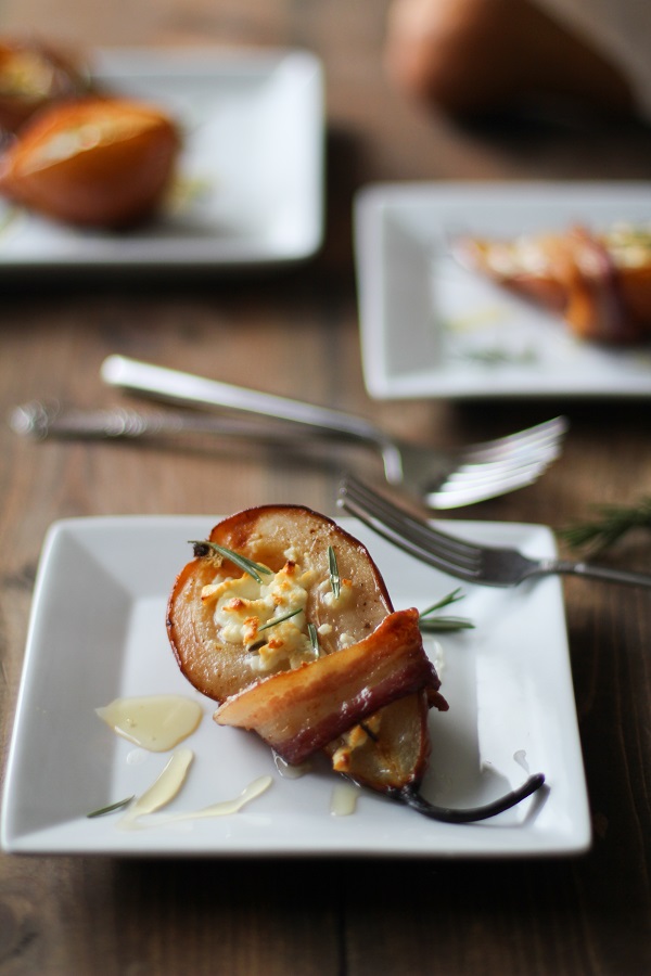 Bacon Wrapped Roasted Pears with Goat Cheese and Honey @roastedroot #appetizer #thanksgiving