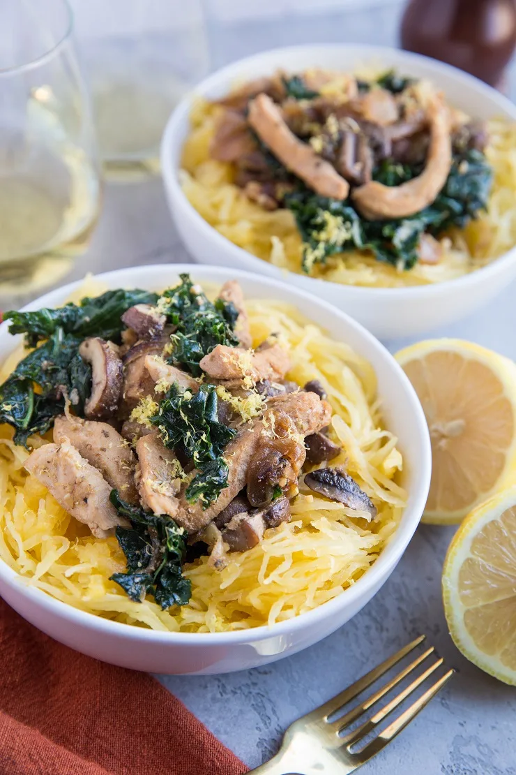 Chicken Garlic Spaghetti Squash with Kale and Mushrooms - an easy healthy dinner recipe that is paleo, low-carb and whole30