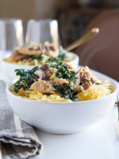 Garlicky Spaghetti Squash with Chicken, Mushrooms, and Kale - paleo, whole30, keto, and easy to make for a healthy dinner recipe