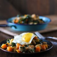 Butternut Squash Hash with Apples, Sausage, and Kale #paleo #breakfast