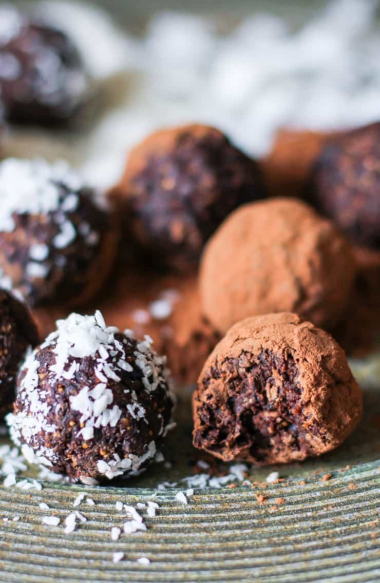 Rum Cardamom Fig Chocolate Truffles - vegan, paleo, and delicious! The perfect holiday gift.