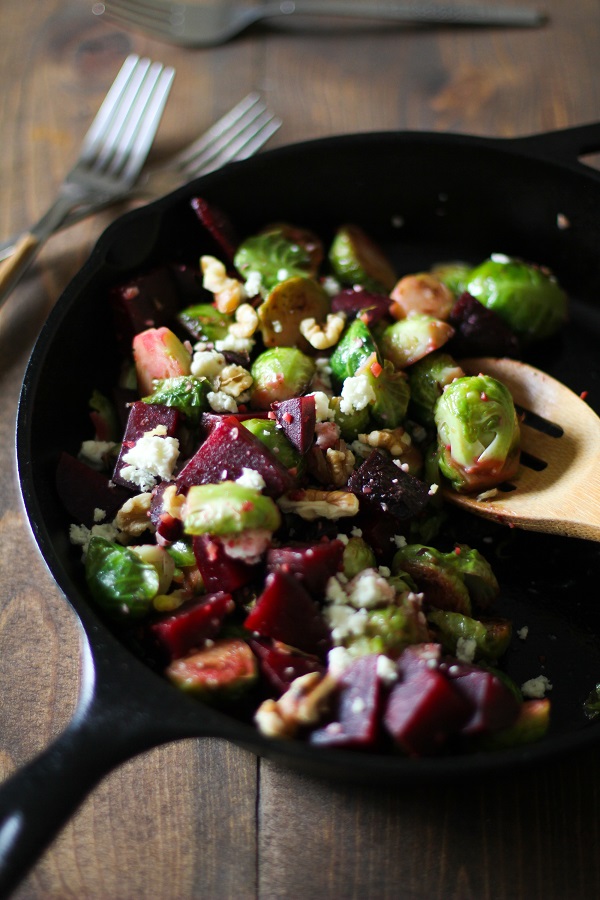 Honey-Glazed Brussels Sprouts and Beets with Blue Cheese and Walnuts #sidedish #recipe