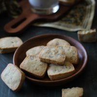 Maple Pecan Gluten Free Shortbread Cookies | grain- free, dairy-free. sugar-free #paleo @roastedroot