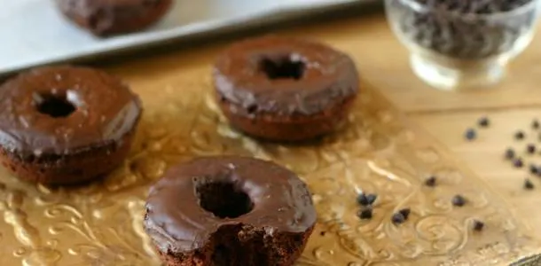 paleo chocolate chip doughnuts from every day maven #glutenfree #paleo