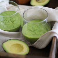 Pear Avocado Kale Smoothie #detox #greensmoothie #recipe