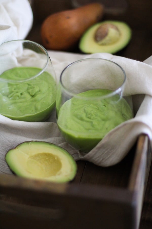 Pear Avocado Kale Smoothie #detox #greensmoothie #recipe