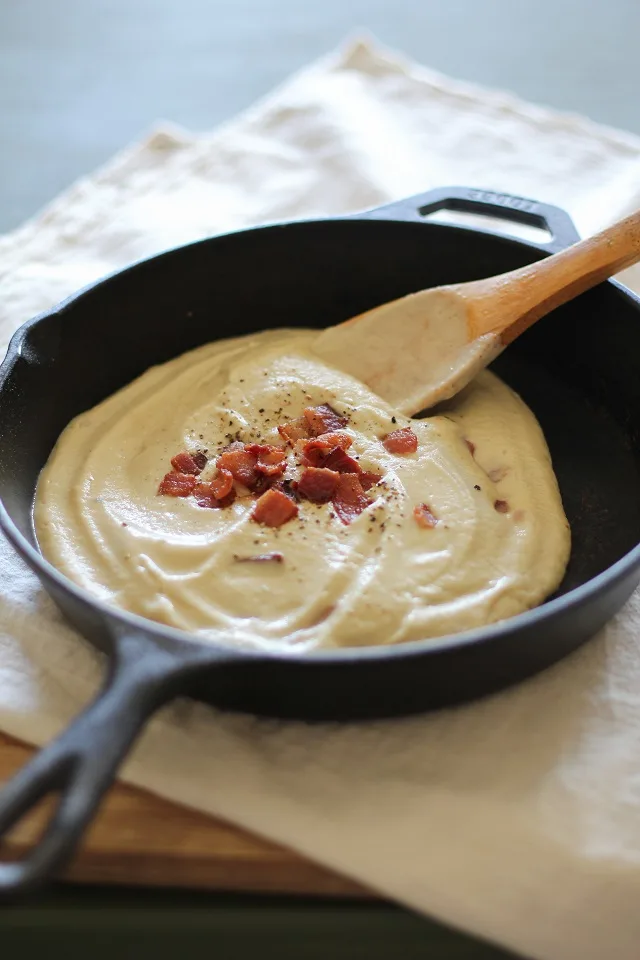 Dairy-Free Carbonara - a healthful lightened up carbonara recipe made with cauliflower #glutenfree #dairyfree #paleo