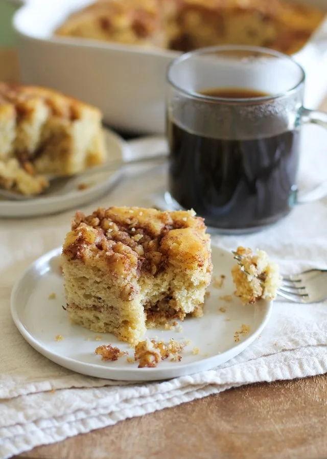 Paleo Coffee Cake - grain-free and refined sugar-free made with coconut flour, arrowroot flour, and pure maple syrup | theroastedroot.net #glutenfree #healthy #breakfast #brunch #recipe