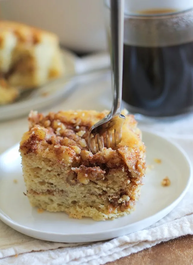 Paleo Coffee Cake - grain-free and refined sugar-free made with coconut flour, arrowroot flour, and pure maple syrup | theroastedroot.net #glutenfree #healthy #breakfast #brunch #recipe
