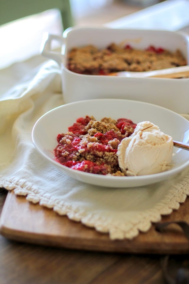 Paleo Raspberry Crumble | a grain-free, naturally sweetened healthy dessert made with hazelnut meal and sweetened with pure maple syrup. Eat it for breakfast! | theroastedroot.net #glutenfree #sugarfree #dessert #breakfast #recipe #paleo #healthy @bobsredmill @roastedroot