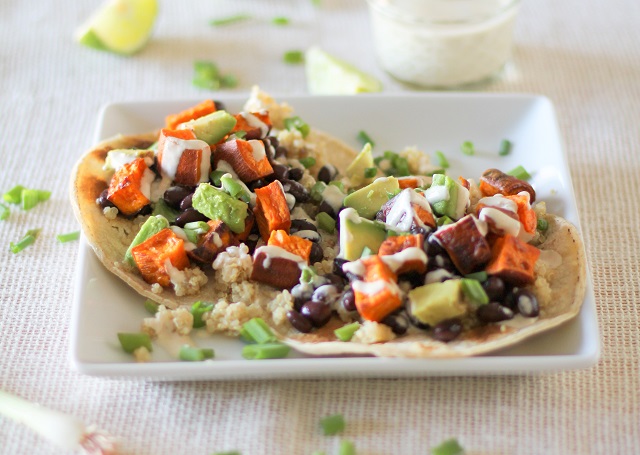 Sweet Potato, Black Bean, and Quinoa Tacos with Avocado and Lemon Tahini Sauce #vegetarian #vegan #meatlessmonday