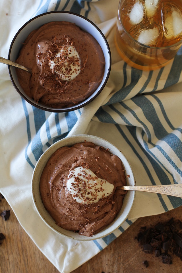 Whiskey-Spiked Creamy Chocolate Chia Seed Pudding #vegan #glutenfree #healthy #dessert
