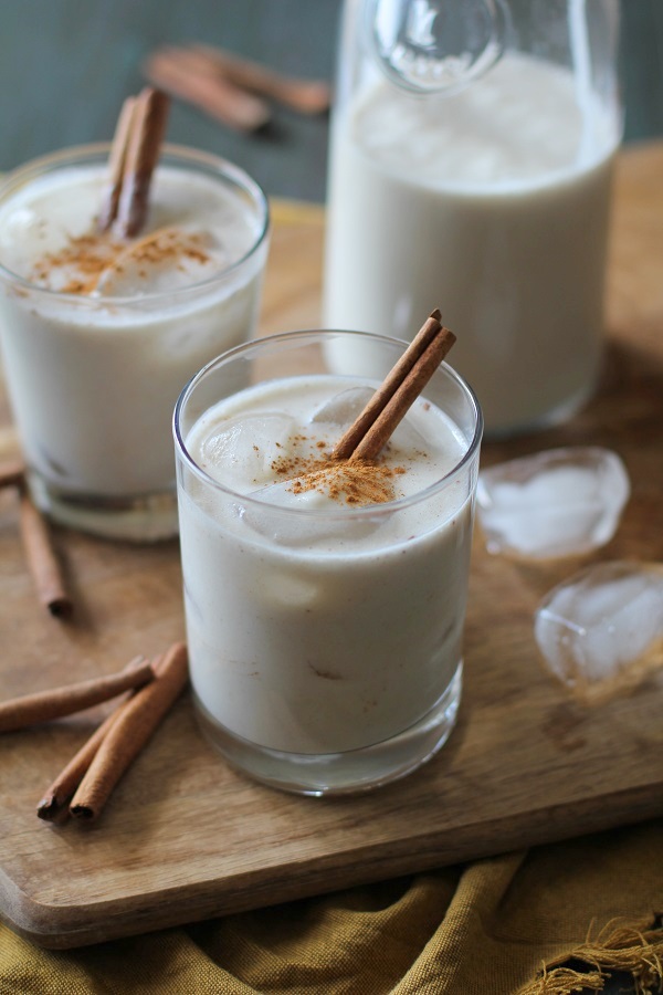 Naturally Sweetened Horchata Cocktails | theroastedroot.net #bourbon #cincodemayo #cocktail #recipe #sugarfree #vegan #dairyfree