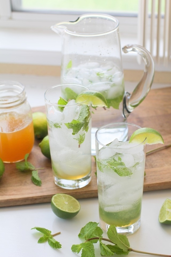 Honey Mint Mojitos - naturally sweetened and easy to make! | theroastedroot.net#sugarfree #cocktail #recipe