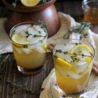 Lemon Thyme Bourbon Cocktails - naturally sweetened | TheRoastedRoot.net #drink #cocktail #whiskey #sugarfree #skinny