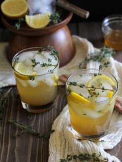 Lemon Thyme Bourbon Cocktails - naturally sweetened | TheRoastedRoot.net #drink #cocktail #whiskey #sugarfree #skinny