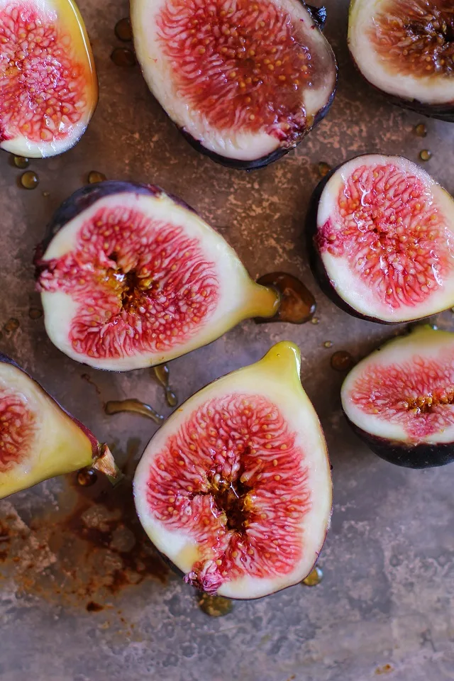 Maple Roasted Figs with Cinnamon | TheRoastedRoot.net #vegan #healthy #dessert