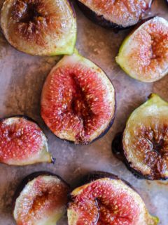 Maple Roasted Figs with Cinnamon | TheRoastedRoot.net #vegan #healthy #dessert