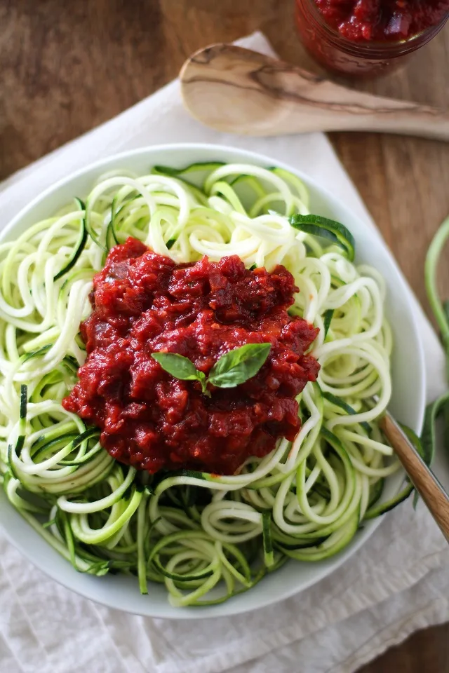 Zucchini Noodle Pasta with Beet Marinara Sauce - nutritious, easy, delicious! |theroastedroot.net #recipe #dinner #vegan #zoodles