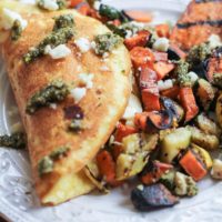 Leftover Grilled Vegetable Omelette with pesto and Feta - a healthy vegetarian breakfast!