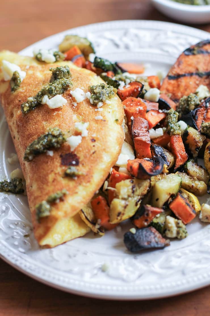 Leftover Grilled Vegetable Omelette with pesto and Feta - a healthy vegetarian breakfast!