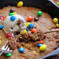 Flourless Peanut Butter Skillet Cookie - refined sugar-free, gluten-free, and relatively healthful! #dessert #recipe