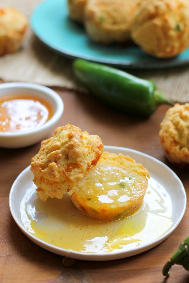 Gluten-Free Jalapeno Cheddar Cornbread Muffins | TheRoastedRoot.net #healthy #recipe @bobsredmill